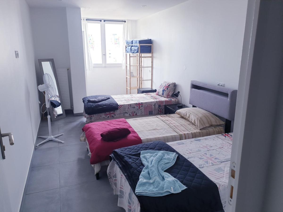 Seaside Haven: Private Room with Ocean View and Convenient Transport Links Nice Exterior photo